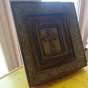 Frame home decor w/ cross